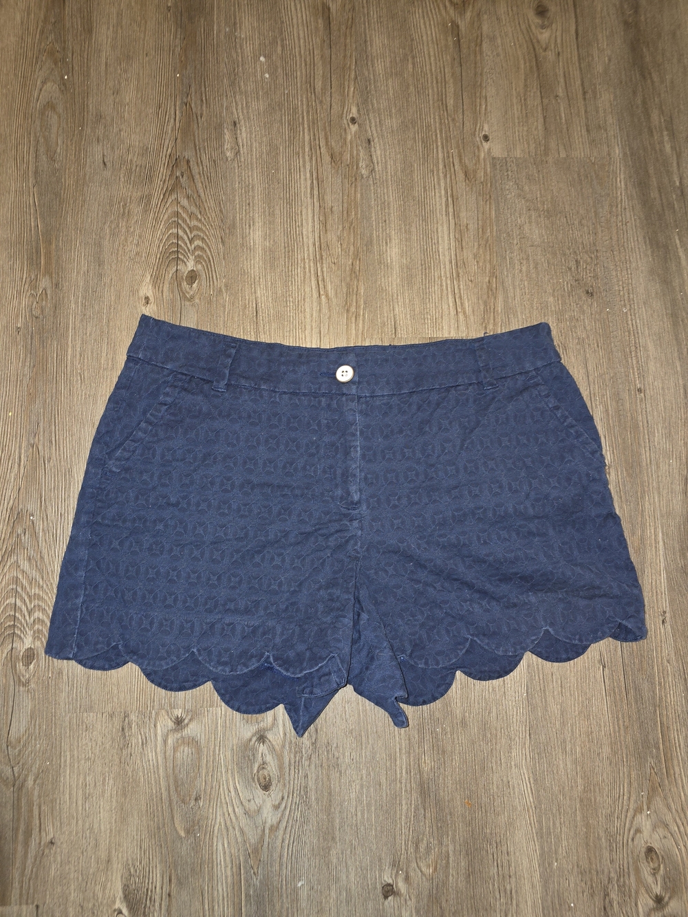 crown & ivy Navy Scallop-Hem High Waist Shorts